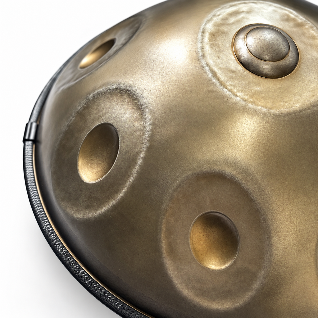 Master handpan, side view